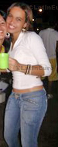 Date this passionate Brazil girl Plinia from Palmas B470