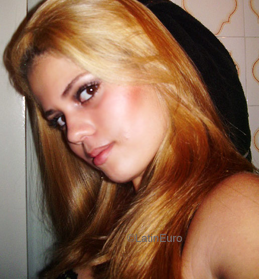 Date this hot Brazil girl Liciane from GOIANIA B4727