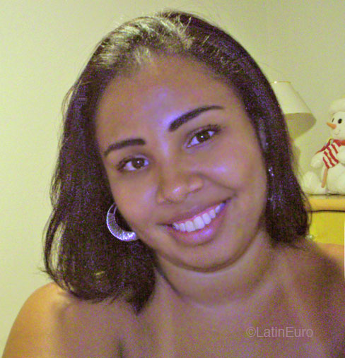 Date this hot Brazil girl Vanessa from RIO DE JANEIRO B4728