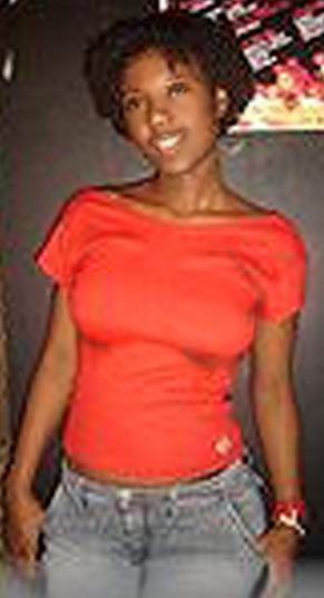 Date this hard body Brazil girl Pamela from SOROCABA B4730