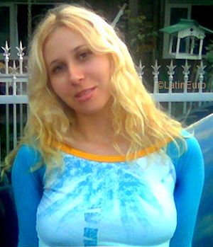 Date this charming Brazil girl Fabiana from  B4870