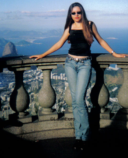 Date this foxy Brazil girl Viviane from SOROCABA B4875