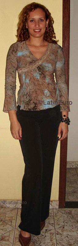 Date this passionate Brazil girl Claudineia from IPATINGA B4951