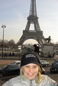 Date this beautiful Brazil girl Adriana from  B495