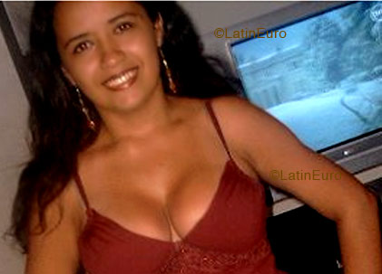 Date this sensual Brazil girl Lara from SAO LUIS B4965