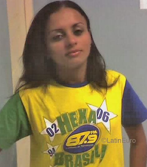 Date this young Brazil girl Nevinha from PARNAMIRIM B5008