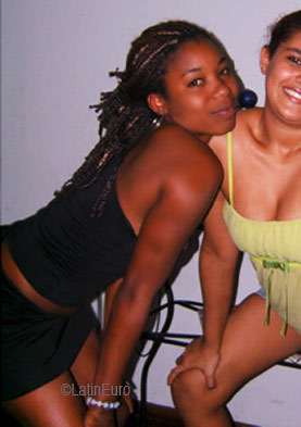 Date this happy Brazil girl Joseneide from SALVADOR B5032