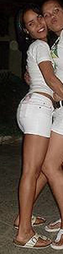 Date this delightful Brazil girl Laiana from MANGARATIBA B5088