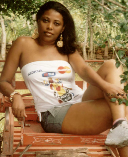 Date this hot Brazil girl Lene from SALVADOR B5119