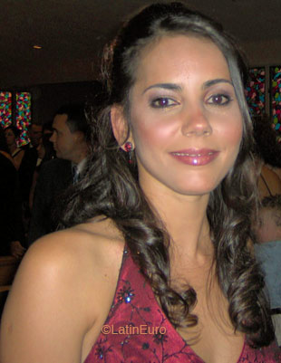 Date this georgeous Brazil girl Alessandra from  B5143