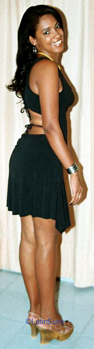 Date this delightful Brazil girl Shirlene from JABOATAO B5225