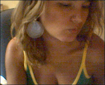 Date this cute Brazil girl Monica from ITATIBA B5278