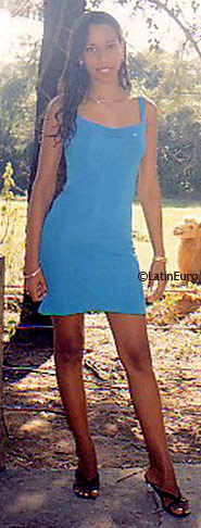 Date this nice looking Brazil girl Simone from BAIRRO LIMOEIRO B5279