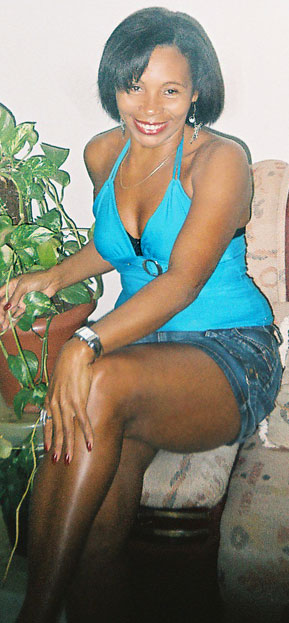 Date this sultry Brazil girl Ana from TAGUATINGA B5363