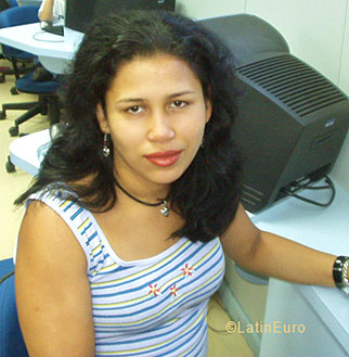 Date this happy Brazil girl Moizeane from SAO JOSE B5410