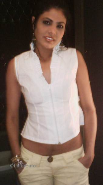 Date this exotic Brazil girl Tatiane from SALVADOR B5499