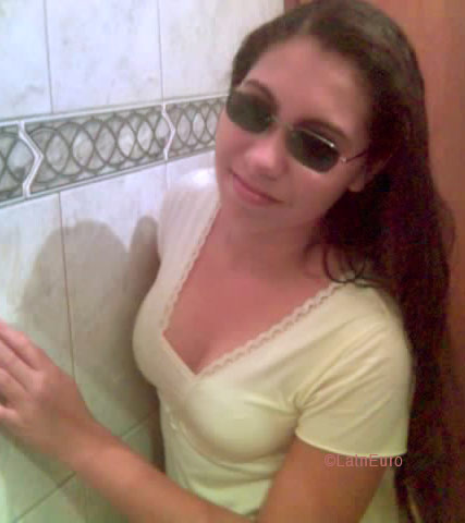 Date this attractive Brazil girl Janaina from SAO JOSE DO RIO PRETO B5508