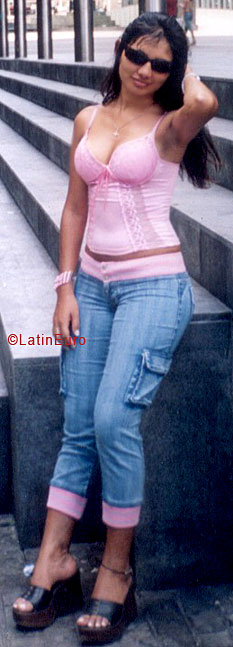 Date this charming Brazil girl Maria from MARANGUAPE B5603