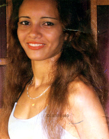 Date this pretty Brazil girl Fabiana from MARABA B5698