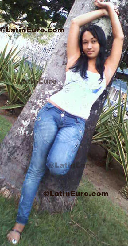 Date this passionate Brazil girl Natacha from Maceio B579