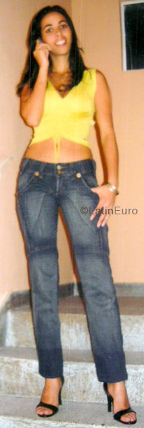 Date this good-looking Brazil girl Amanda from ITAIM B5949