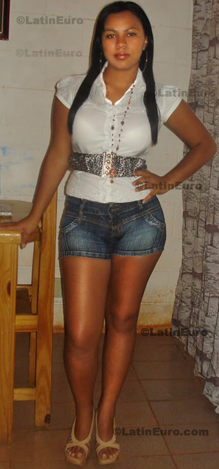 Date this funny Brazil girl Solange from Buri B6