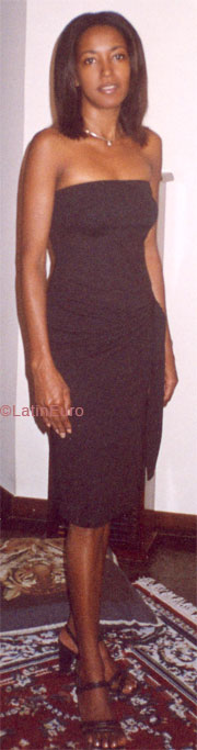 Date this stunning Brazil girl Cristina from NITEROI B6035