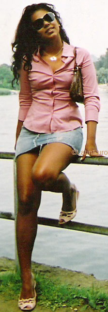 Date this attractive Brazil girl Giselle from RIO DE JANEIRO B6040