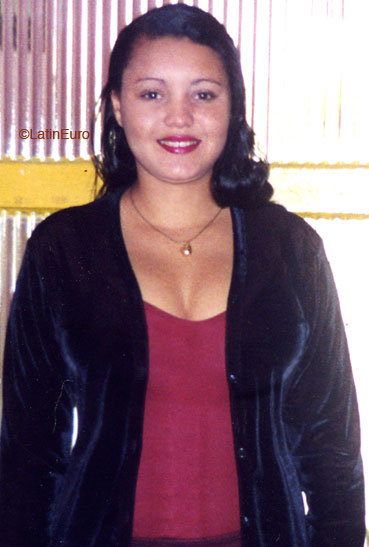 Date this nice looking Brazil girl 27 from ARACAJU B6079