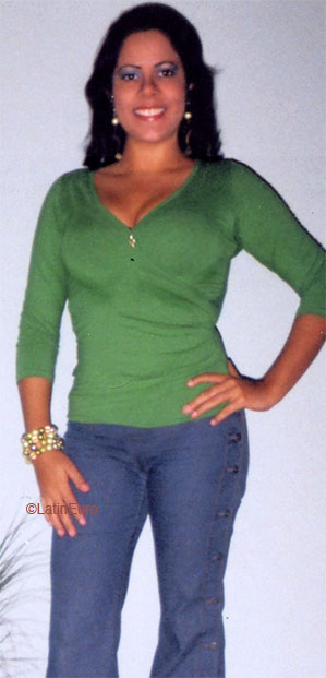 Date this exotic Brazil girl Fernanda from GUARAPARI B6108