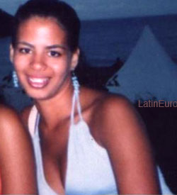 Date this pretty Brazil girl Giselle from RIO DE JANEIRO B6194