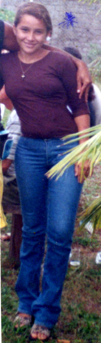 Date this funny Brazil girl Leucinalva from SAO LUIS B6199