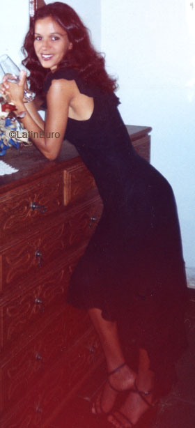 Date this foxy Brazil girl Maria from GALILEIA B6231