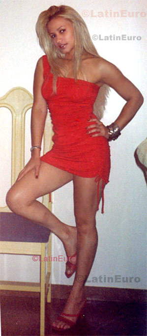 Date this delightful Brazil girl Cynara from Brasilia B623