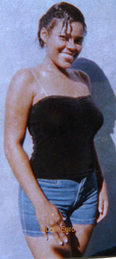 Date this pretty Brazil girl Greida from SALVADOR B6245