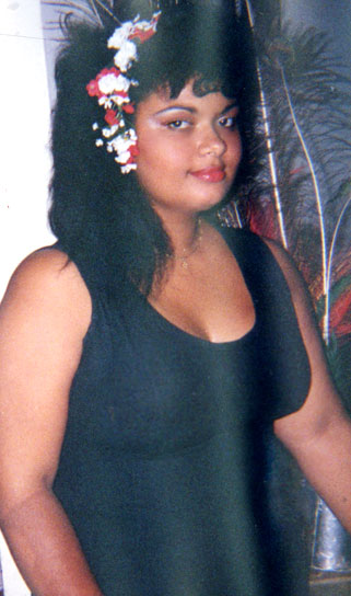 Date this cute Brazil girl Josi from GABRIEL MONTEIRO B6251