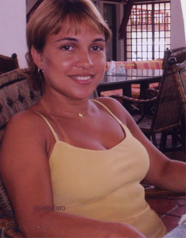 Date this stunning Brazil girl Mercia from TERESINA B6301
