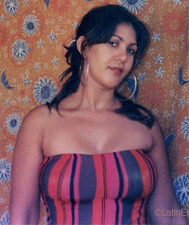 Date this delightful Brazil girl Glecimar from GOIANIA B6307