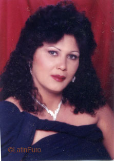 Date this stunning Brazil girl Cenira from BRUMADINHO B6331