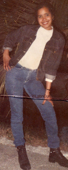 Date this tall Brazil girl Maria from CUIABA B6340