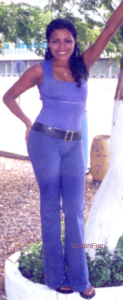 Date this cute Brazil girl Ana from MARACANAU B6373