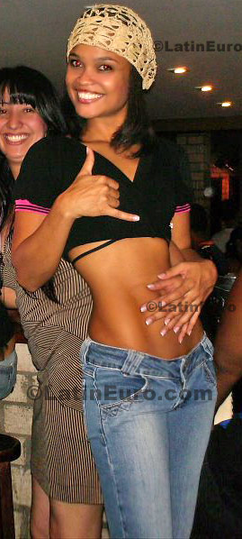 Date this fun Brazil girl Cleide from Brasilia B639