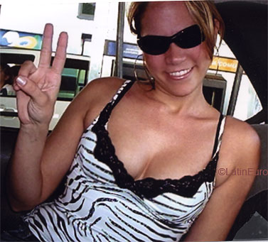 Date this pretty Brazil girl Poliana from RECIFE B6474