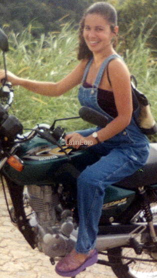 Date this young Brazil girl Valeria from TAQUARITINGA DO NORTE B6485