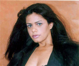 Date this sultry Brazil girl Debora from  B6698