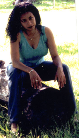 Date this exotic Brazil girl Silvana from LONDRINA B6703