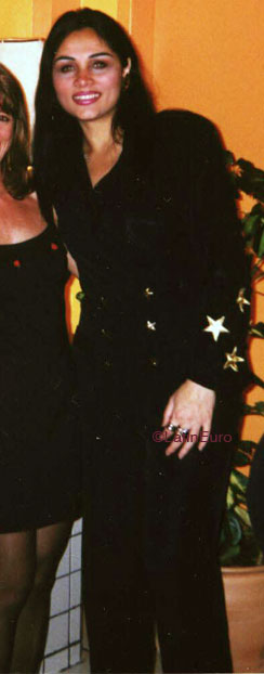 Date this fun Brazil girl Ezila from CURITIBA B6764