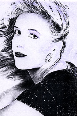 Date this stunning Brazil girl Lais from ARACATUBA B6772