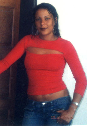 Date this charming Brazil girl Vanessa from BELO HORIZONTE B6800