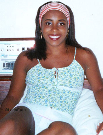 Date this gorgeous Brazil girl Flavia from RENASCENCA B6847